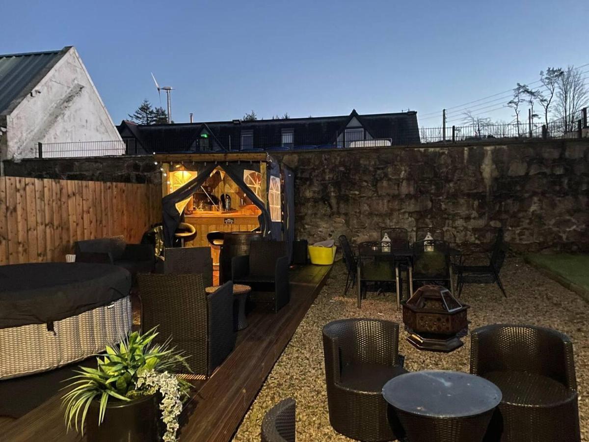 Rural Chapel Cottage Near Airport Bar & Hot Tub Aberdeen Exterior foto